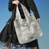 Simple and stylish large capacity tote bag